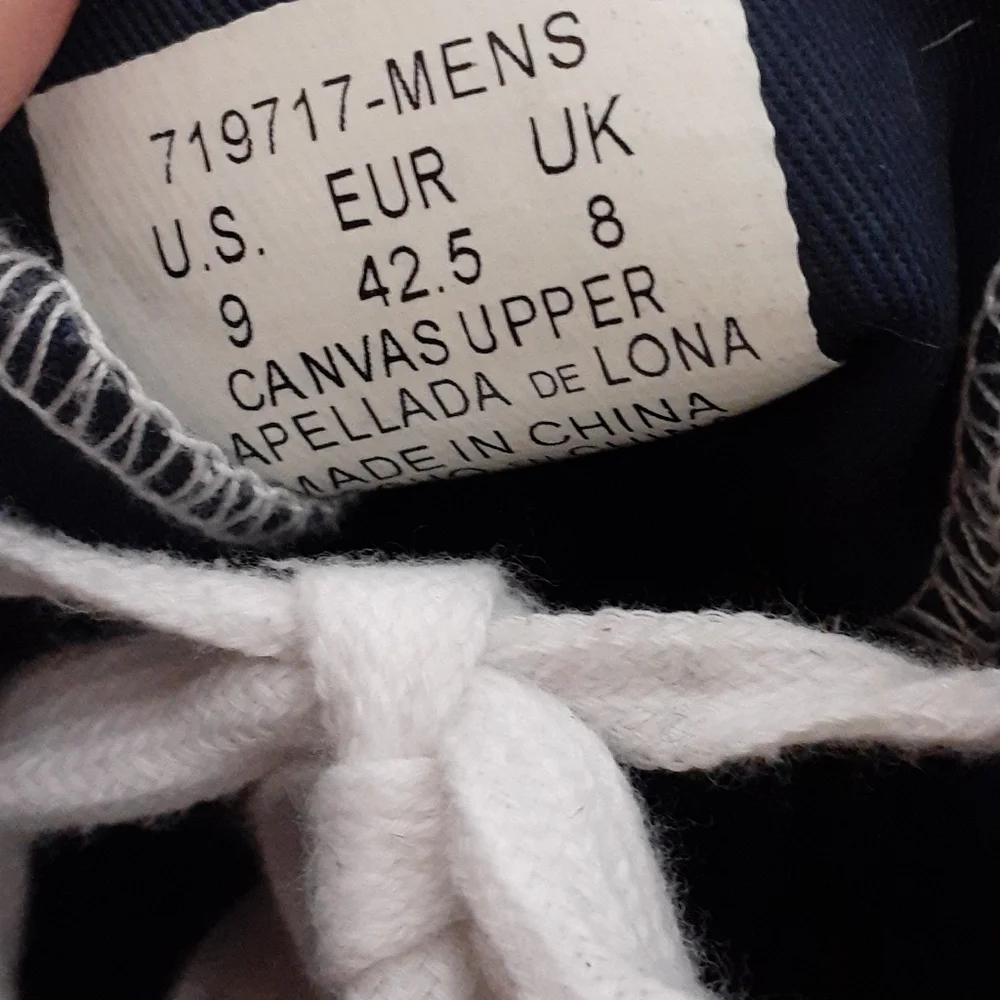 Levi's sneakers